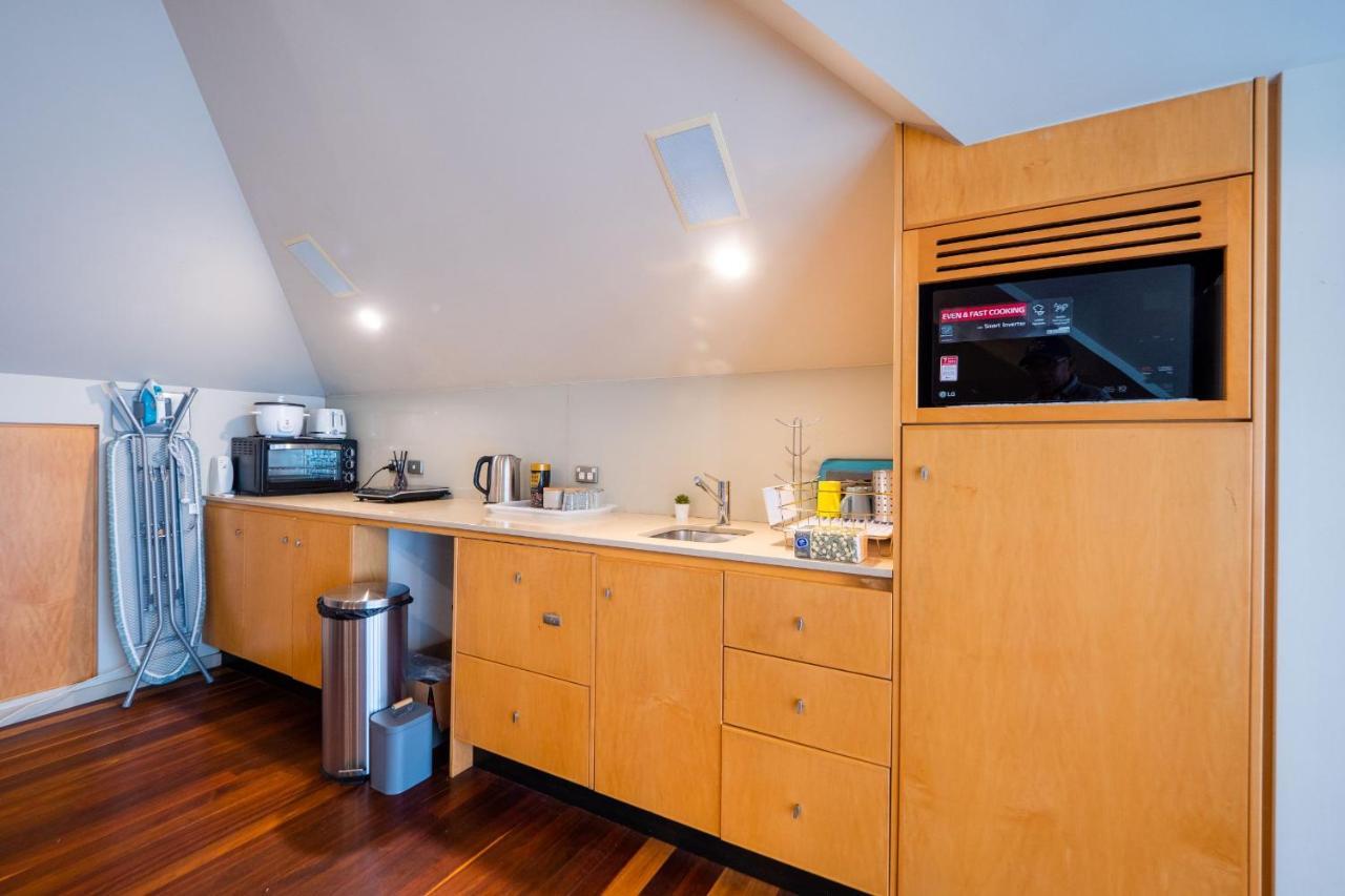 Quiet Private Studio In Strathfield With Kitchenette And Private Bathroom 3Min To Station Sleeps 6 Sydney Buitenkant foto