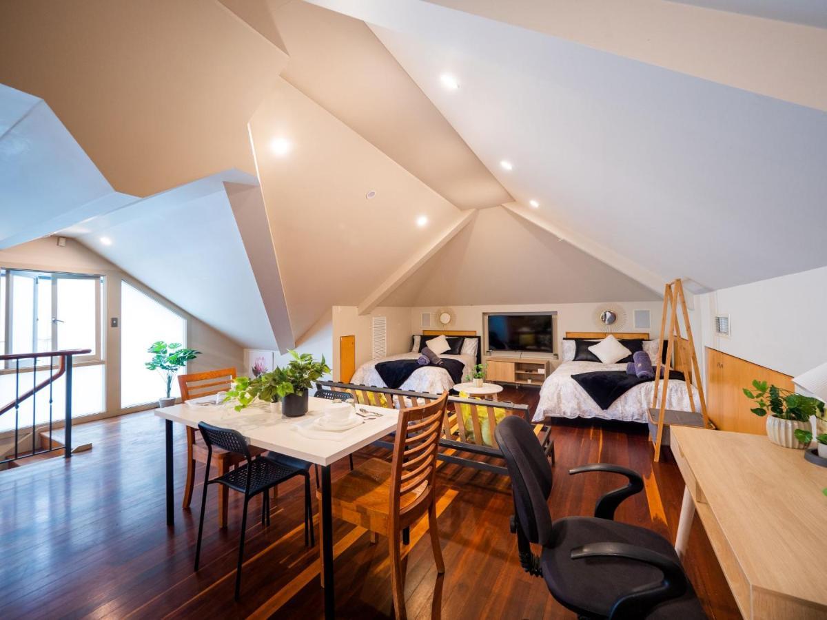 Quiet Private Studio In Strathfield With Kitchenette And Private Bathroom 3Min To Station Sleeps 6 Sydney Buitenkant foto